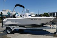 2019 Robalo R 160 Center Console