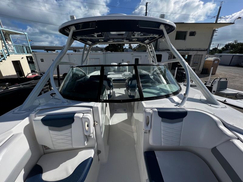 2021 Robalo R317