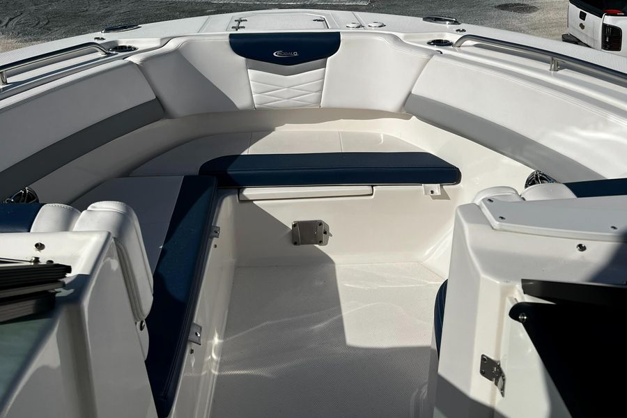 2021 Robalo R317