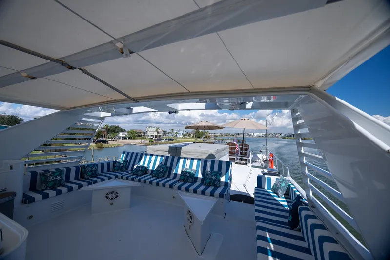 La Vida Yacht Photos Pics 