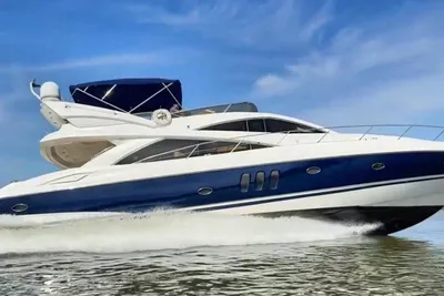 Sunseeker Manhattan