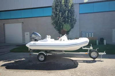 Zodiac Yachtline 360 DL NEO 40hp In Stock
