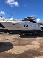 Cruisers Yachts 330 Express