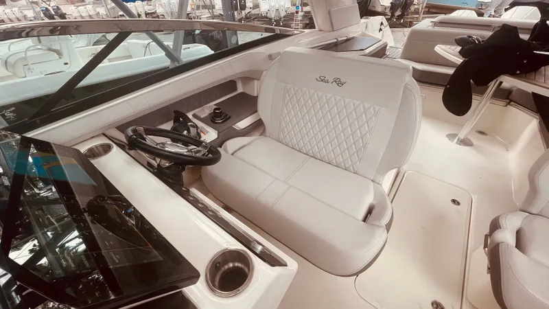 Lucky Number 7 Yacht Photos Pics 