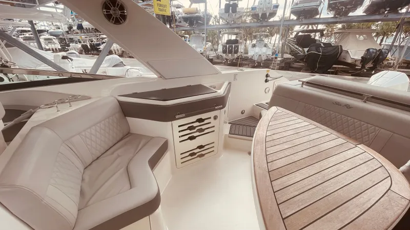 Lucky Number 7 Yacht Photos Pics 