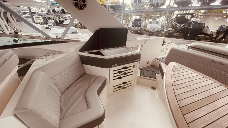 Lucky Number 7 Yacht Photos Pics 