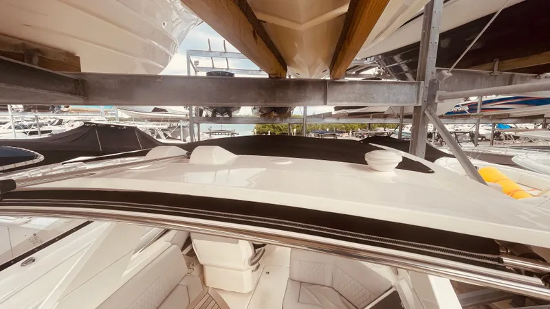 Lucky Number 7 Yacht Photos Pics 