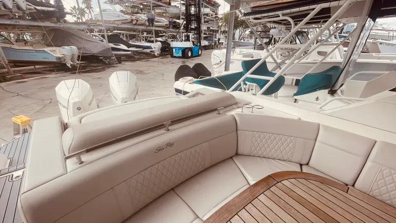 Lucky Number 7 Yacht Photos Pics 