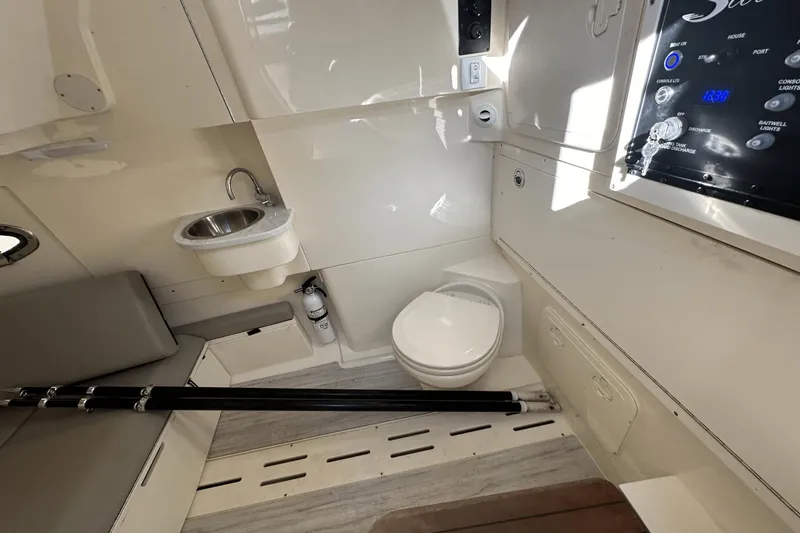 Knot Responsible Yacht Photos Pics 