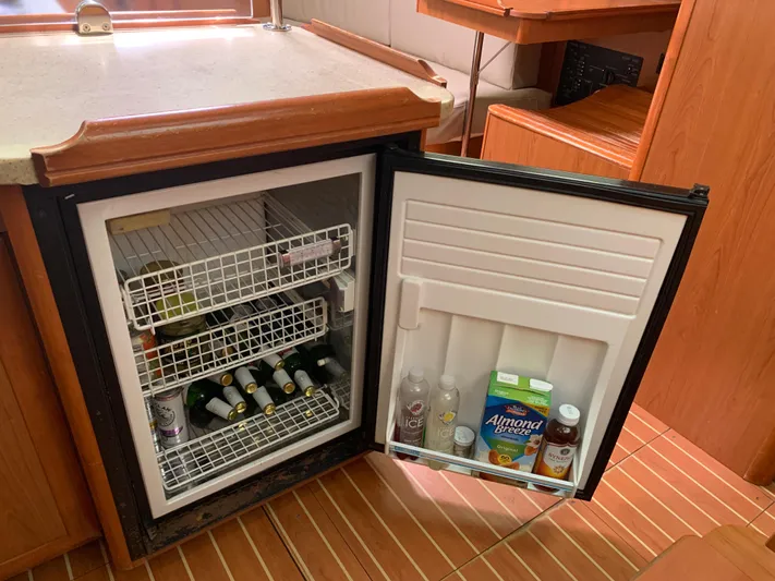 Flote About Yacht Photos Pics 