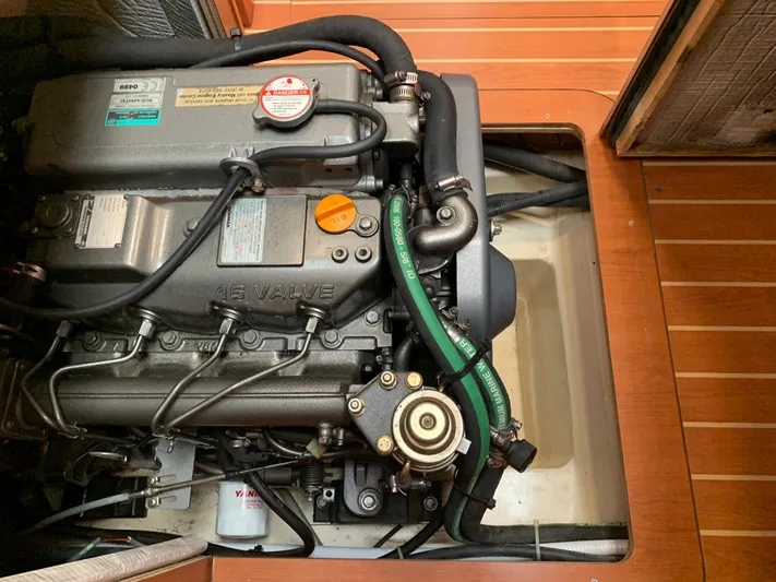 Flote About Yacht Photos Pics 