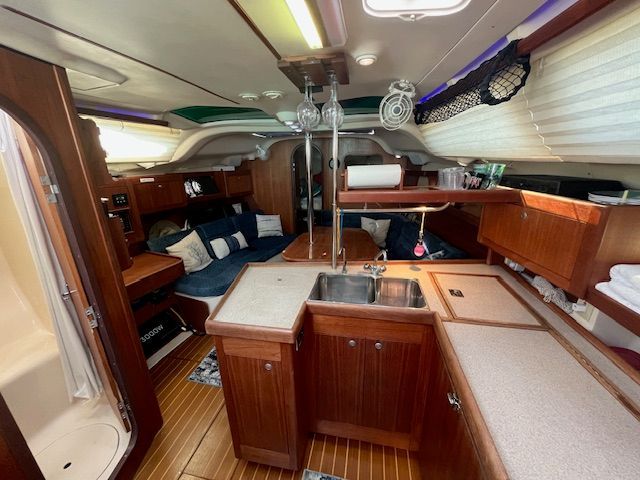 1998 Hunter 376