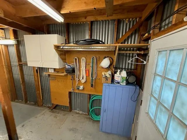 Central I-9 Yacht Photos Pics 