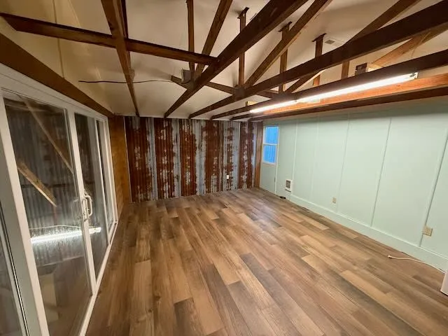 Central I-9 Yacht Photos Pics 