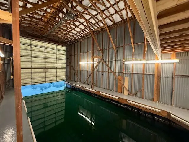 Central I-9 Yacht Photos Pics 