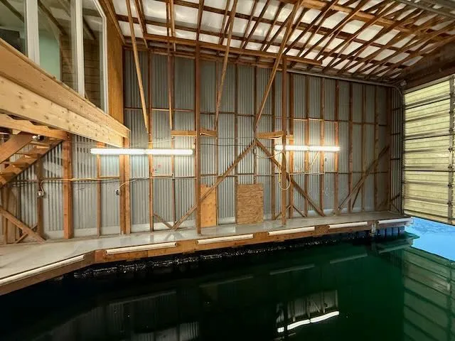 Central I-9 Yacht Photos Pics 