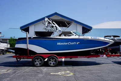 MasterCraft XT22