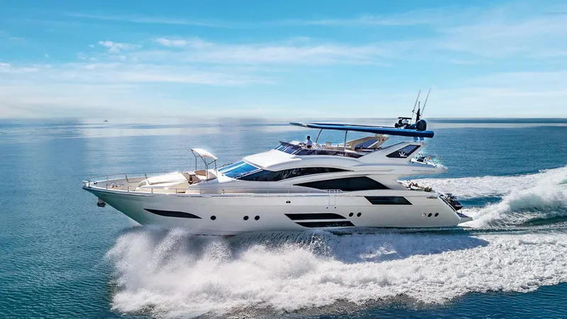 Dolly Yacht Photos Pics 