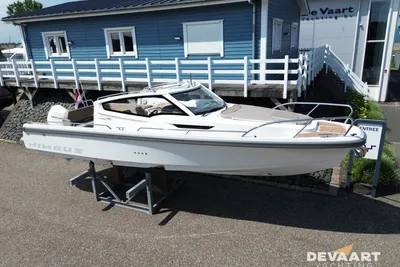 2025 Nimbus Weekender 9