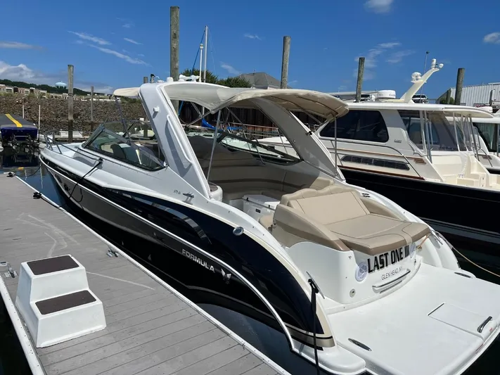 Last One III Yacht Photos Pics 