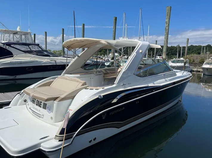 Last One III Yacht Photos Pics 