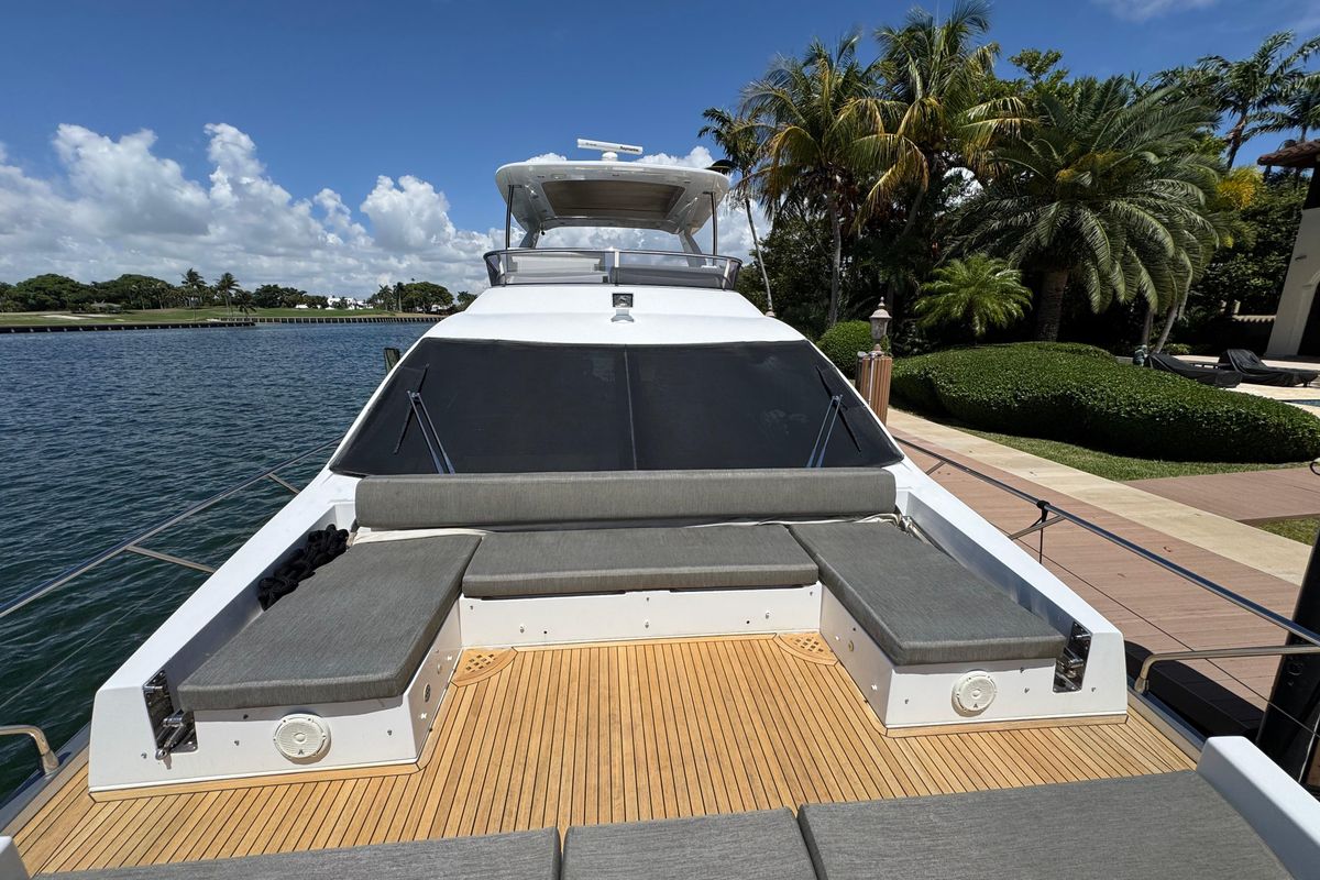 2018 Azimut 66 