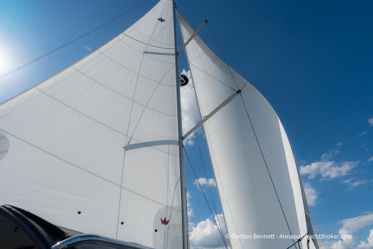 2022 Jeanneau 43 