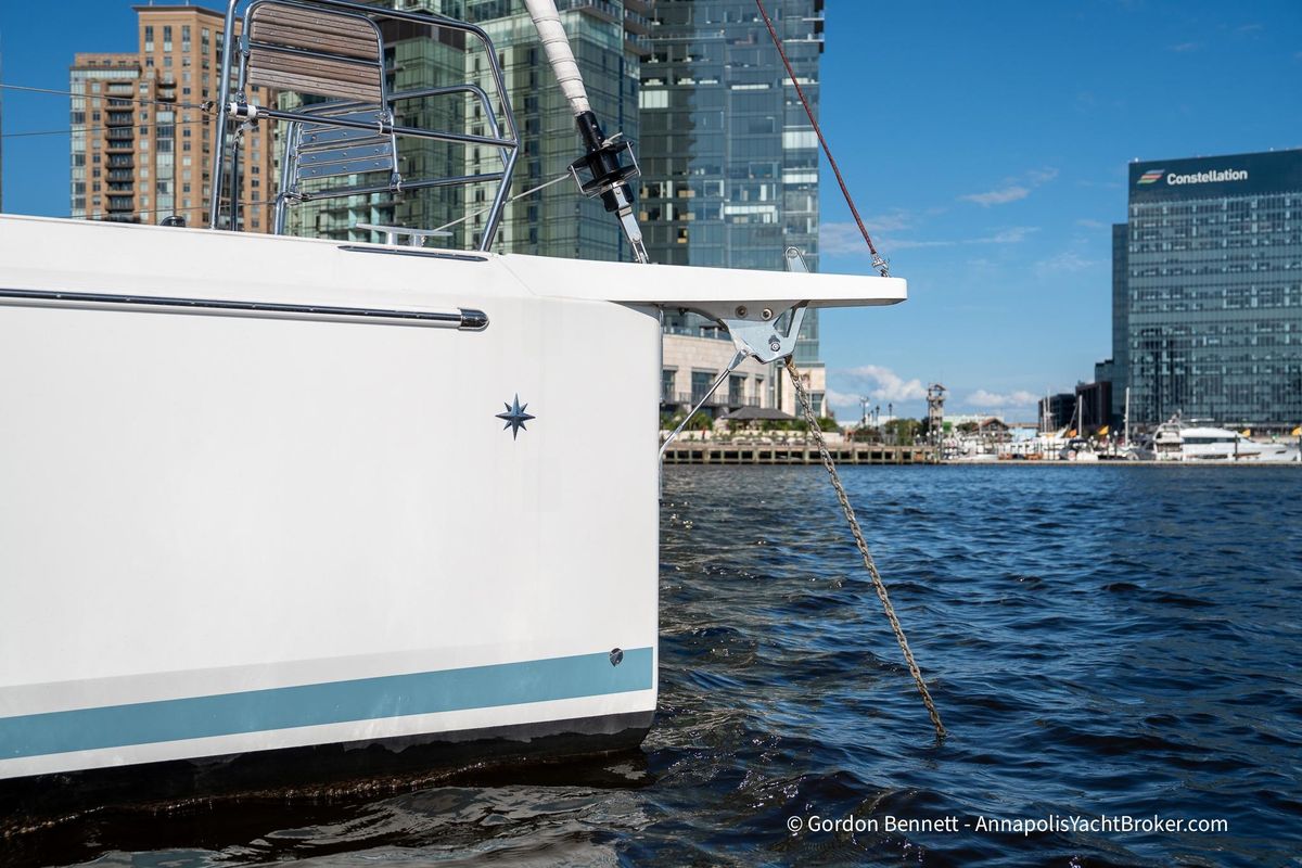 2022 Jeanneau 43 