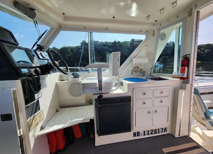 Blue Heron Yacht Photos Pics Starboard bridge deck