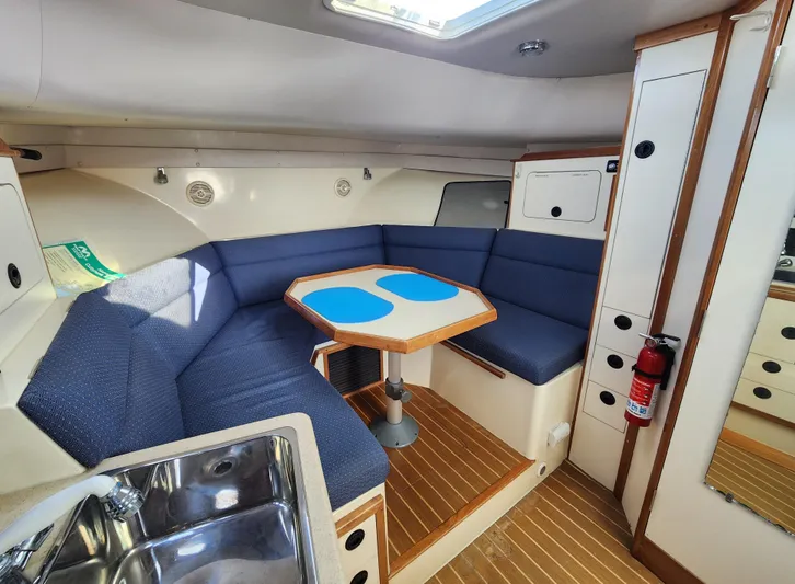 Blue Heron Yacht Photos Pics Dinette