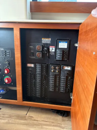 Home Yacht Photos Pics 