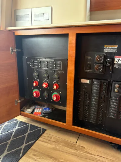 Home Yacht Photos Pics 