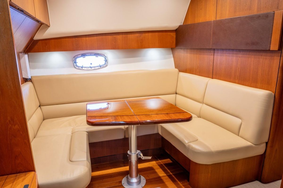 2015 Tiara Yachts 43 