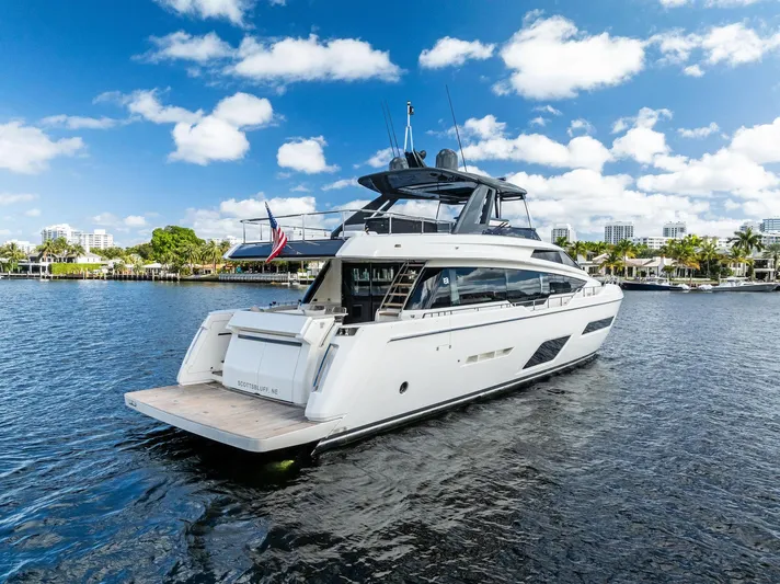 F780 #14 Yacht Photos Pics 