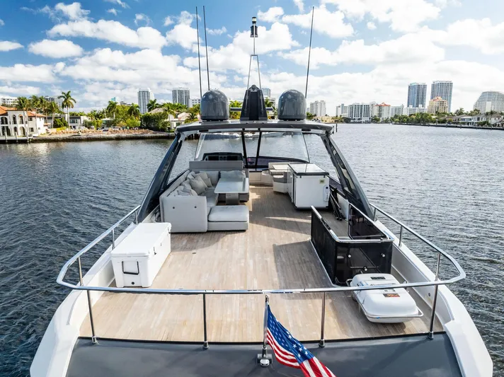 F780 #14 Yacht Photos Pics 