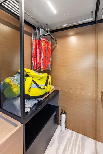 F780 #14 Yacht Photos Pics 