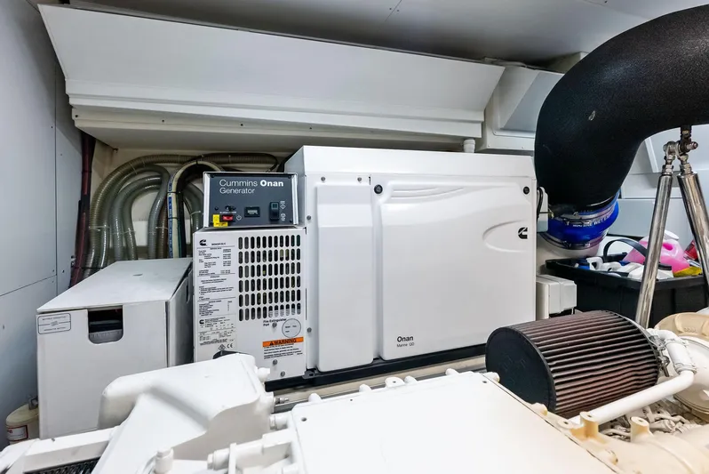 F780 #14 Yacht Photos Pics 