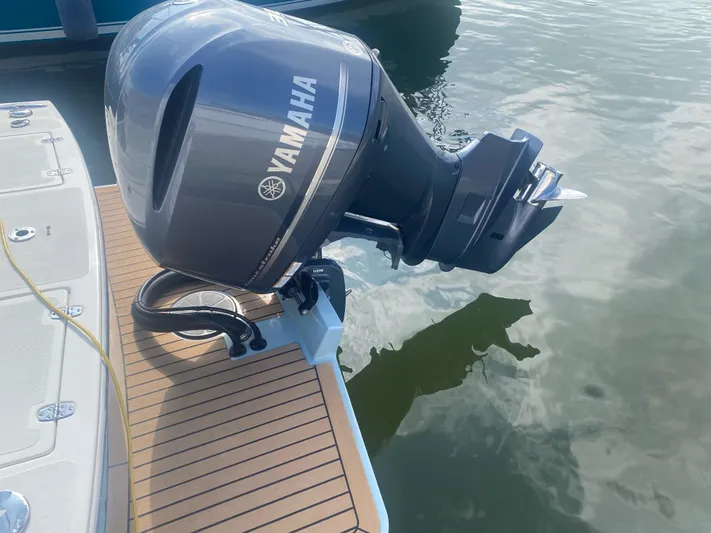  Yacht Photos Pics 2019 Hunt Yachts Harrier 26 with Yamaha outboard motor on water.
