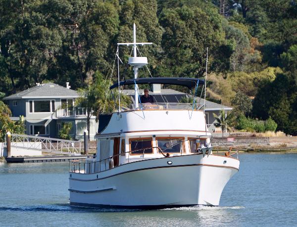 1979 Marine Trader 44