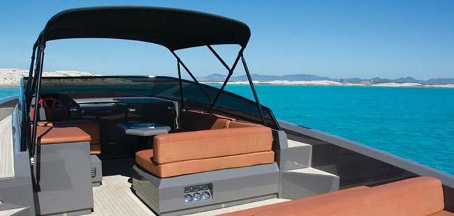 2015 Vanquish 42 
