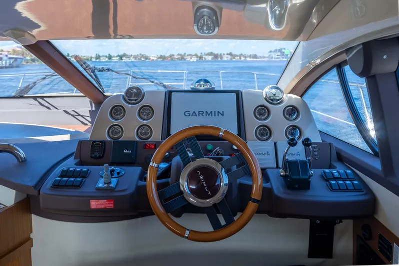 Maid Marion Yacht Photos Pics 