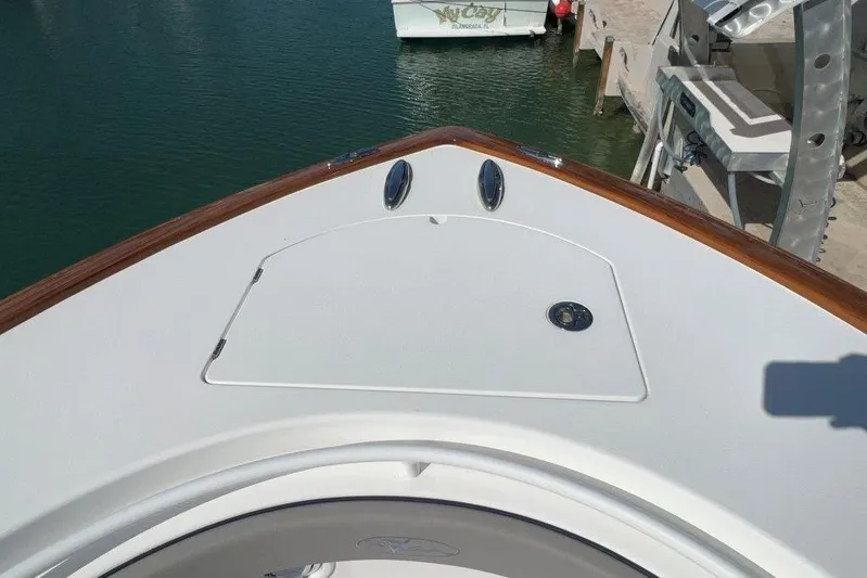 Just One More Yacht Photos Pics Vahalla 33 JUST ONE MORE - Exterior Bow