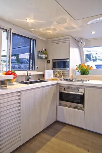 Jolly Dacha Yacht Photos Pics Manufacturer Provided Image