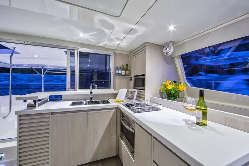 Jolly Dacha Yacht Photos Pics Manufacturer Provided Image