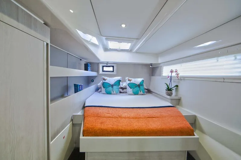 Jolly Dacha Yacht Photos Pics Manufacturer Provided Image