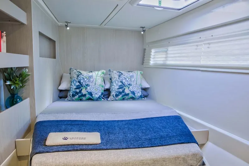 Jolly Dacha Yacht Photos Pics Manufacturer Provided Image