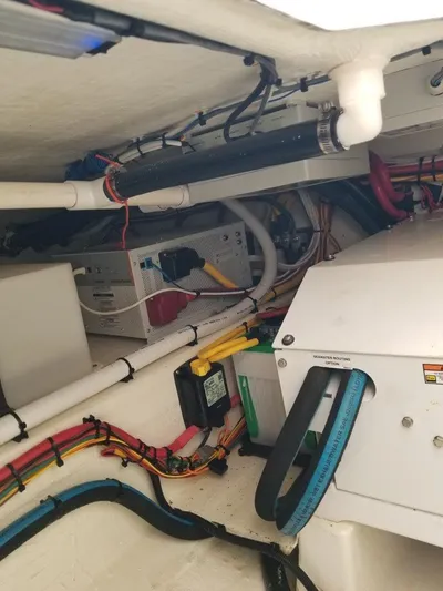 Nauti Nole Yacht Photos Pics Interior view of 2021 Southport 33 DC with wiring.