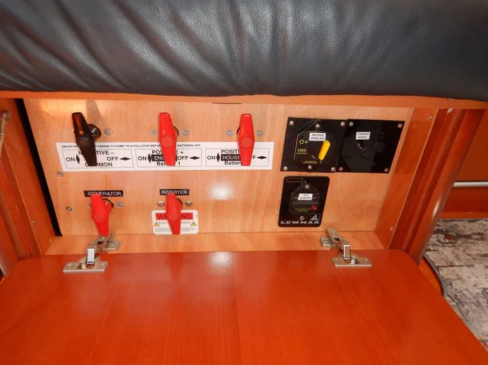 Quella Bella Yacht Photos Pics Main Battery Switches