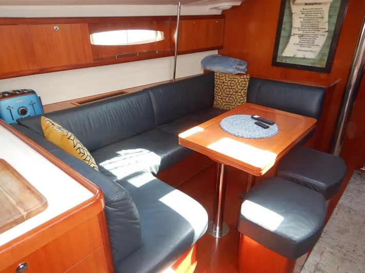 Quella Bella Yacht Photos Pics Dining