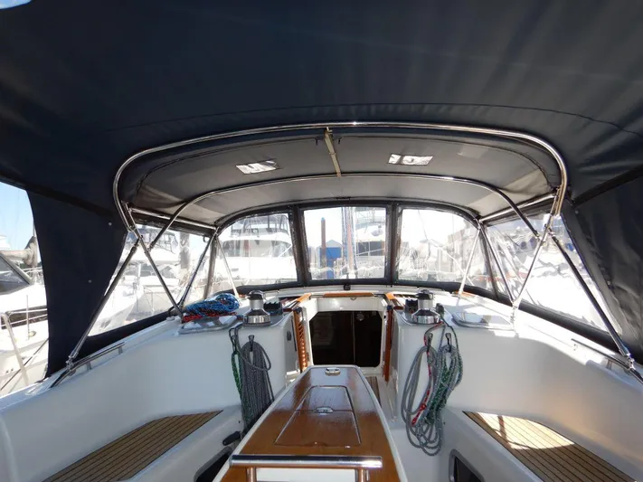 Quella Bella Yacht Photos Pics Aft Bimini